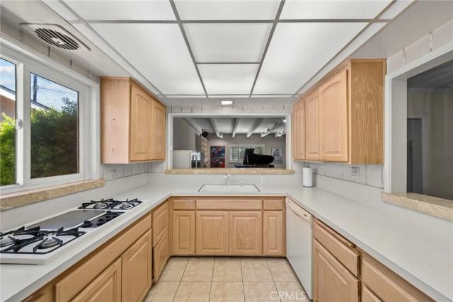 8518 Fullbright Avenue, Winnetka, CA 91306