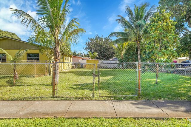 2870 NW 22 STREET, Fort Lauderdale, FL 33311