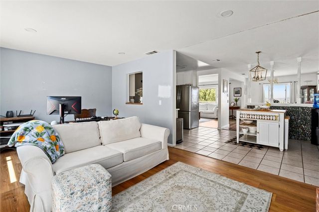 5435 Pinto, Jurupa Valley, CA 92509
