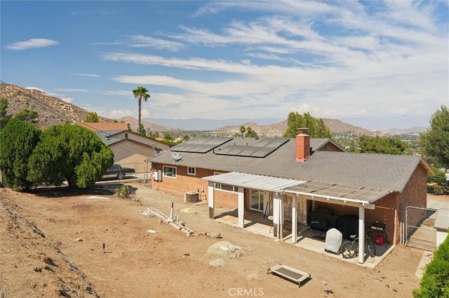5435 Pinto, Jurupa Valley, CA 92509