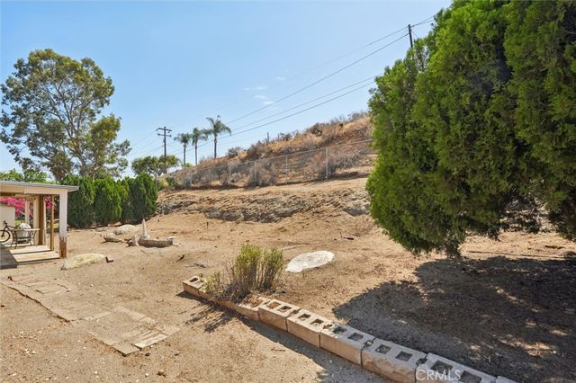 5435 Pinto, Jurupa Valley, CA 92509