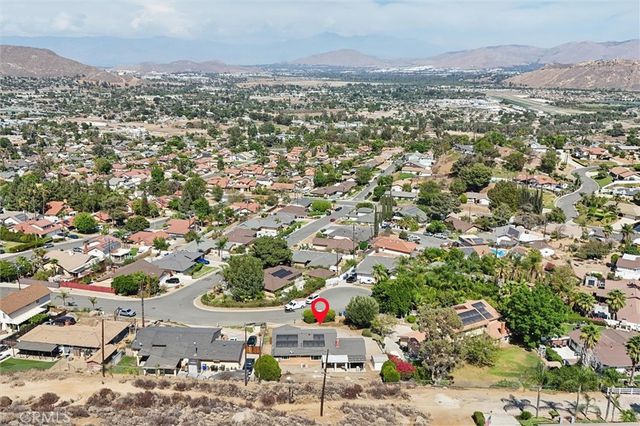5435 Pinto, Jurupa Valley, CA 92509