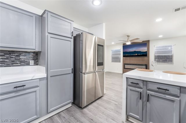 9433 Oxford Wine Court, Las Vegas, NV 89129