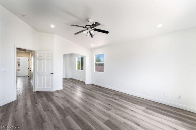 9433 Oxford Wine Court, Las Vegas, NV 89129