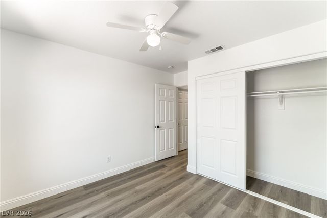 9433 Oxford Wine Court, Las Vegas, NV 89129