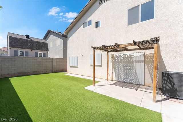 9433 Oxford Wine Court, Las Vegas, NV 89129