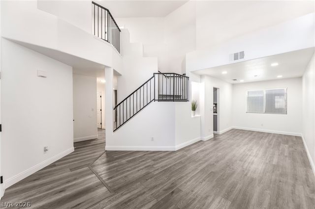 9433 Oxford Wine Court, Las Vegas, NV 89129