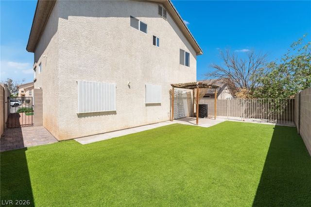 9433 Oxford Wine Court, Las Vegas, NV 89129