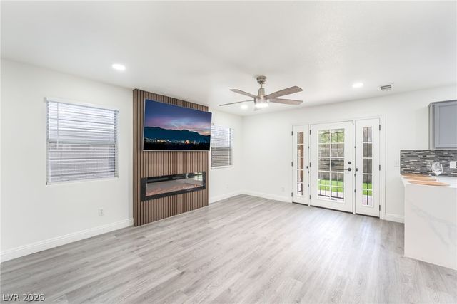 9433 Oxford Wine Court, Las Vegas, NV 89129