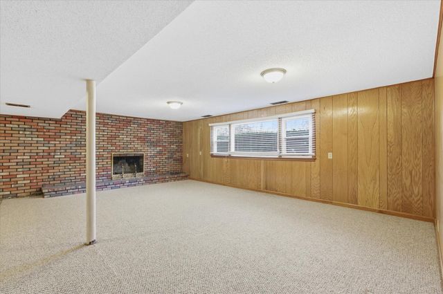 1225 S FAIRVIEW RD, Columbia, MO 65203