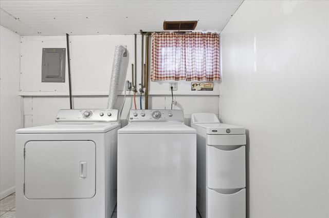 1225 S FAIRVIEW RD, Columbia, MO 65203