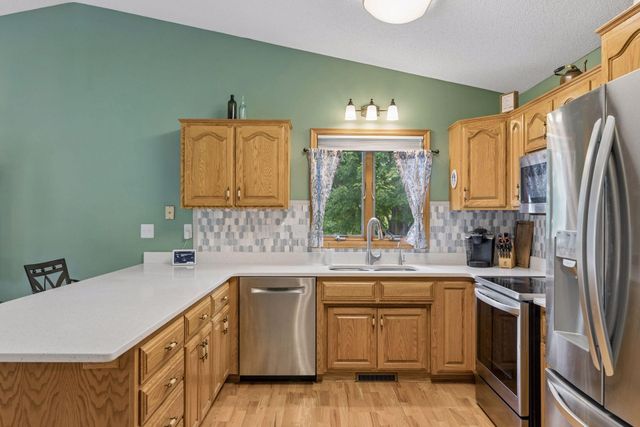 536 Raider Drive, Hudson, WI 54016
