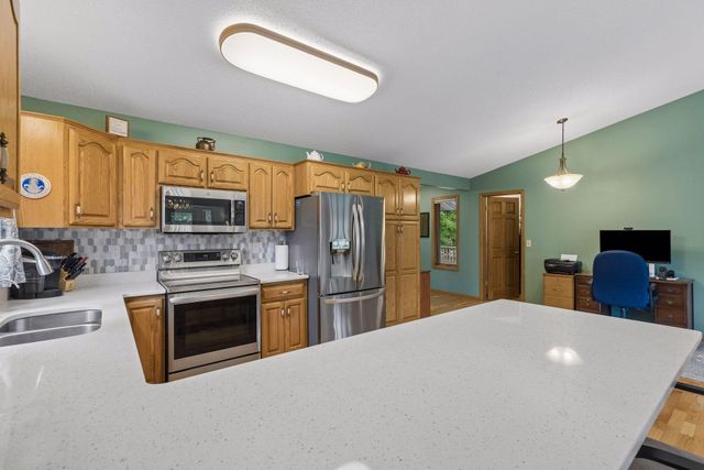 536 Raider Drive, Hudson, WI 54016