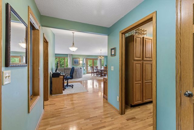 536 Raider Drive, Hudson, WI 54016