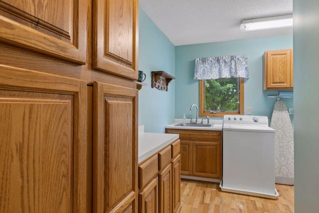 536 Raider Drive, Hudson, WI 54016