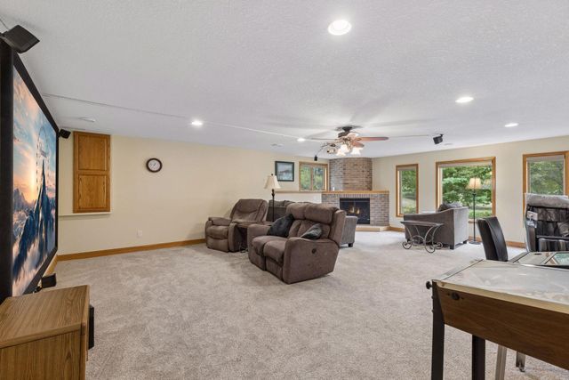 536 Raider Drive, Hudson, WI 54016