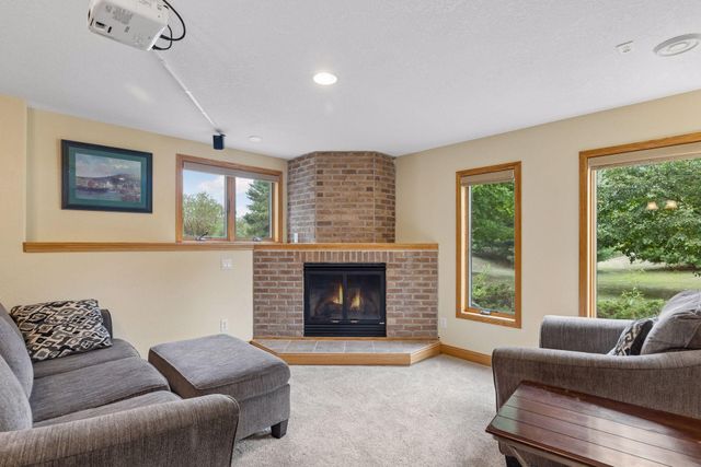 536 Raider Drive, Hudson, WI 54016
