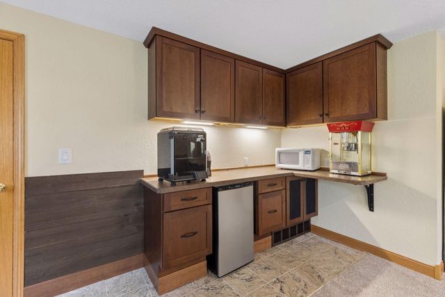 536 Raider Drive, Hudson, WI 54016