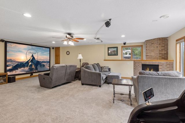 536 Raider Drive, Hudson, WI 54016
