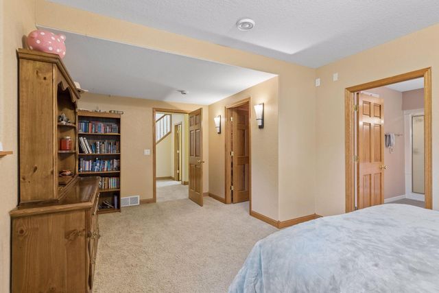 536 Raider Drive, Hudson, WI 54016