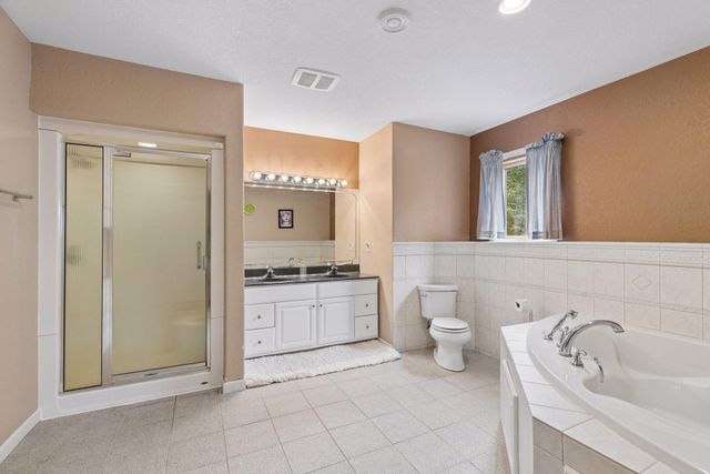 536 Raider Drive, Hudson, WI 54016