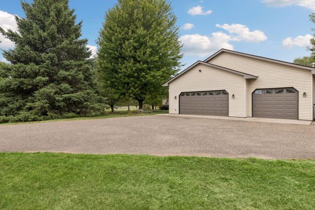 536 Raider Drive, Hudson, WI 54016