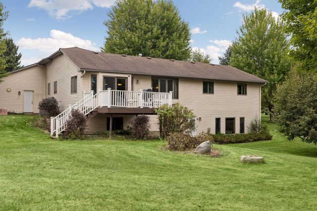 536 Raider Drive, Hudson, WI 54016