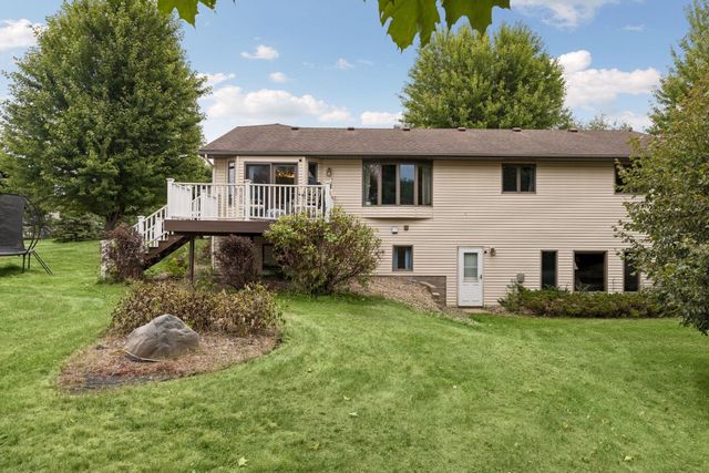 536 Raider Drive, Hudson, WI 54016
