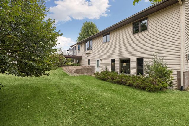 536 Raider Drive, Hudson, WI 54016