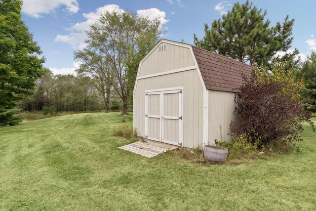 536 Raider Drive, Hudson, WI 54016