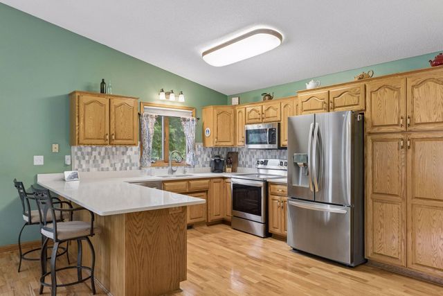 536 Raider Drive, Hudson, WI 54016