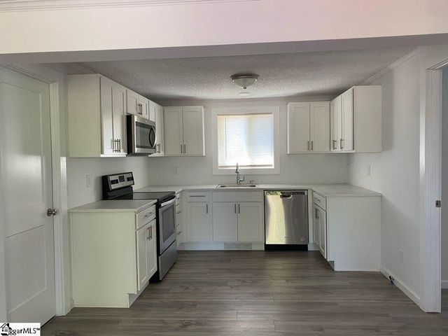 521 Park Street, Inman, SC 29349