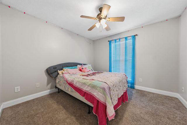 734 Lear Rd, Portland, TN 37148