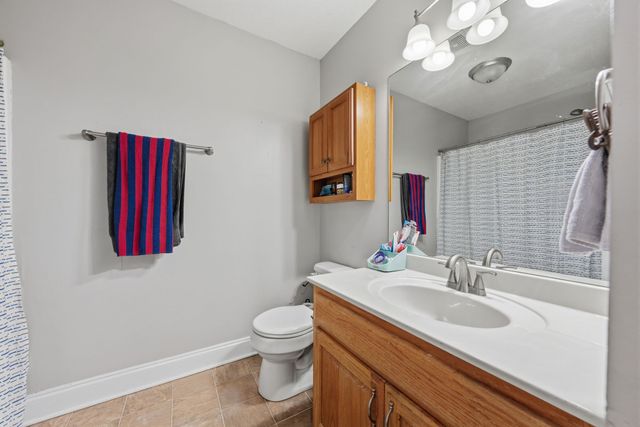 734 Lear Rd, Portland, TN 37148