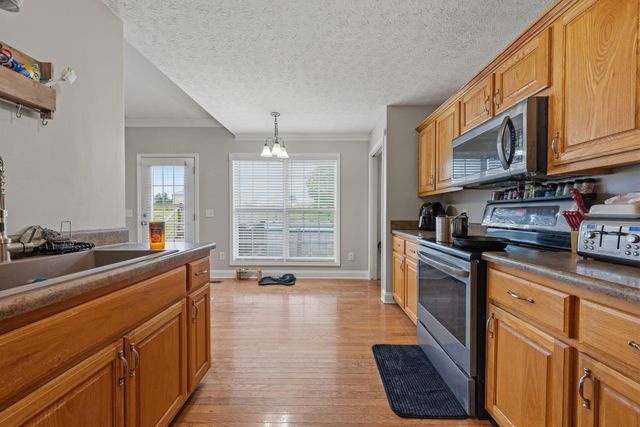 734 Lear Rd, Portland, TN 37148