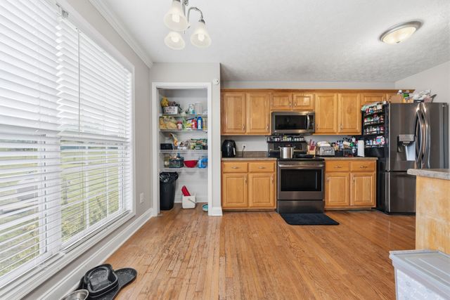 734 Lear Rd, Portland, TN 37148