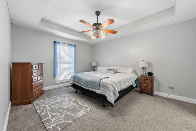 734 Lear Rd, Portland, TN 37148