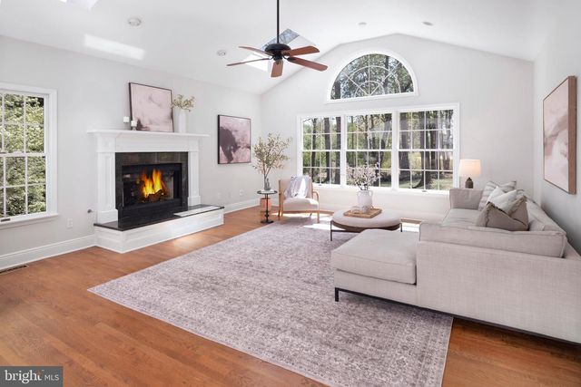 12 CLIFFVIEW CT, Princeton Junction, NJ 08550