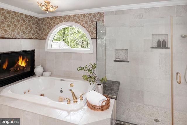 12 CLIFFVIEW CT, Princeton Junction, NJ 08550