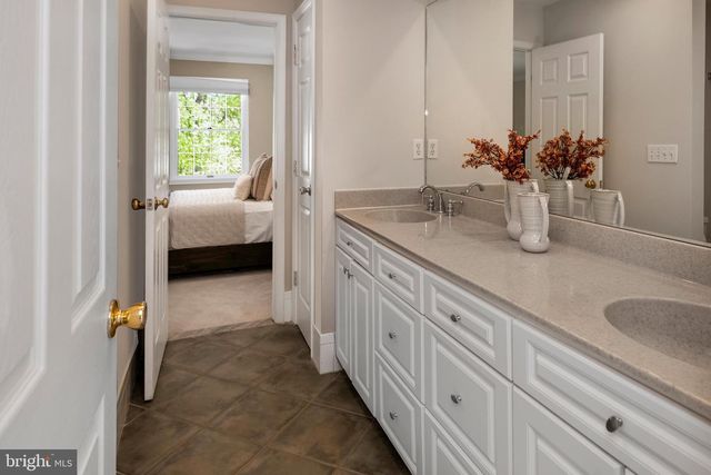 12 CLIFFVIEW CT, Princeton Junction, NJ 08550