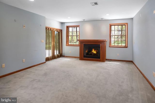 12 CLIFFVIEW CT, Princeton Junction, NJ 08550