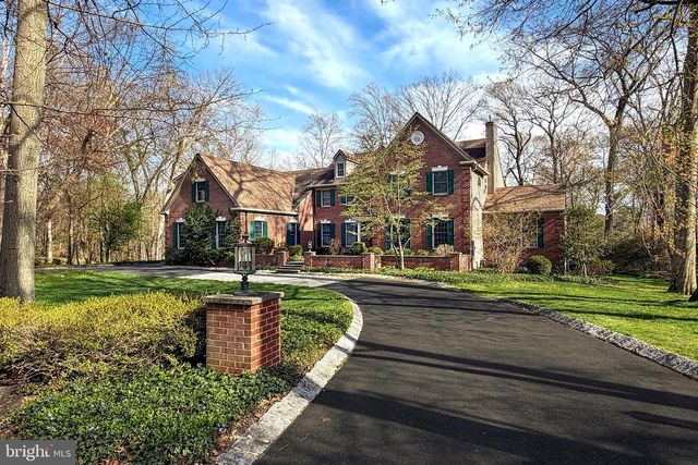12 CLIFFVIEW CT, Princeton Junction, NJ 08550