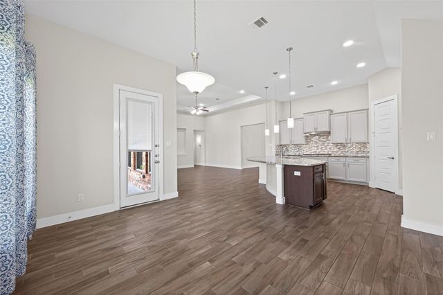 15410 Trumball Manor Drive, Humble, TX 77346