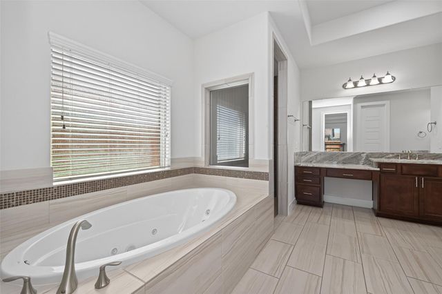 15410 Trumball Manor Drive, Humble, TX 77346