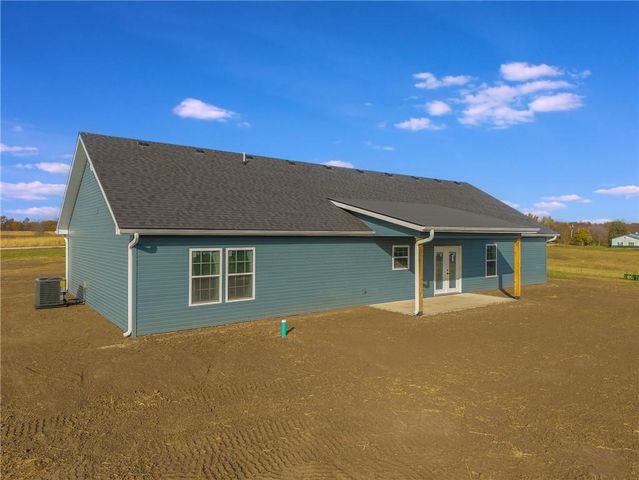 201 NE Shinn Lane, Lathrop, MO 64465