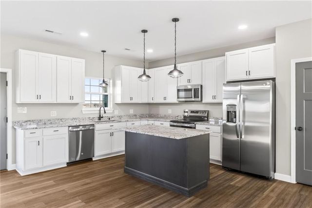 201 NE Shinn Lane, Lathrop, MO 64465