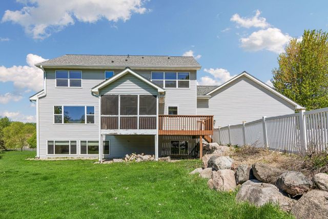 16267 Griffon Trail, Lakeville, MN 55044
