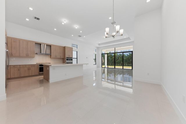 9568 Regal Palm Court, Boca Raton, FL 33498