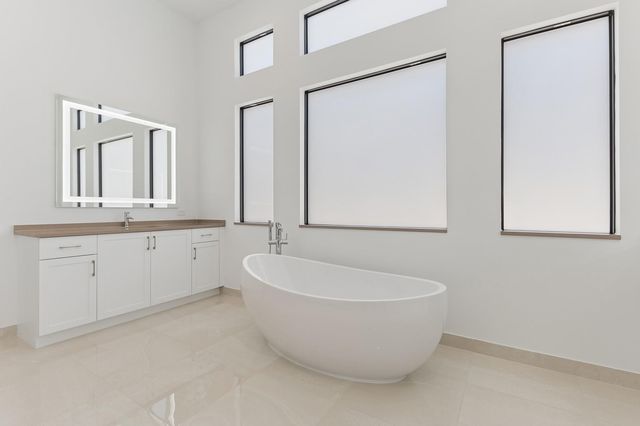 9568 Regal Palm Court, Boca Raton, FL 33498