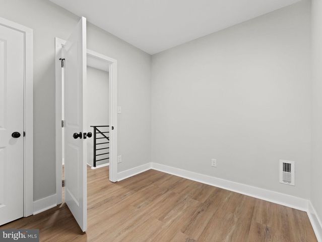 5916 SPRINGFIELD AVE, Philadelphia, PA 19143